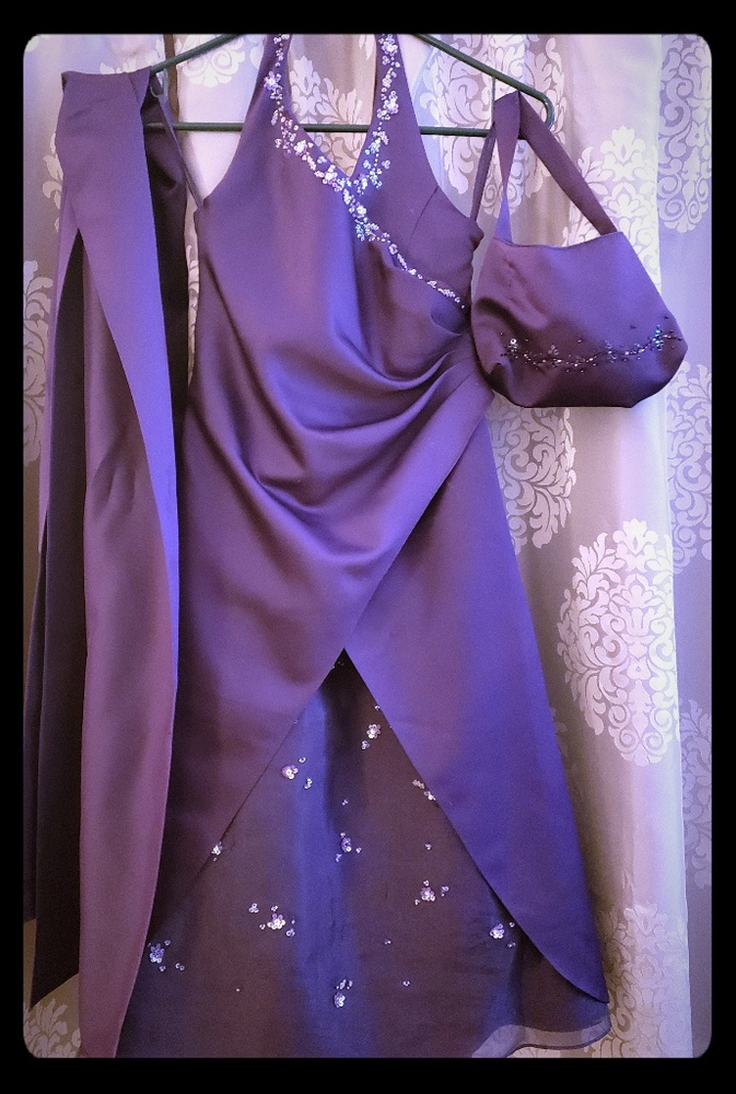 Girl's purple formal gown with accessories *201